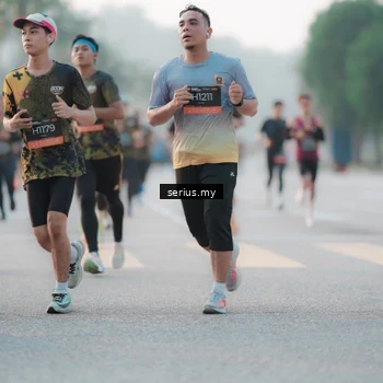 Runner Photo 6371937