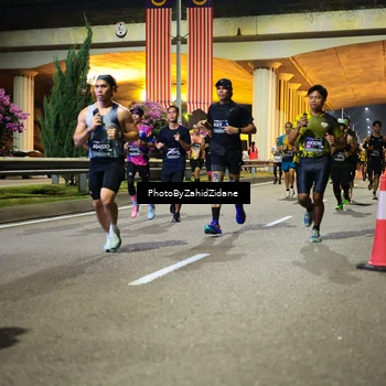 Runner Photo 6371958