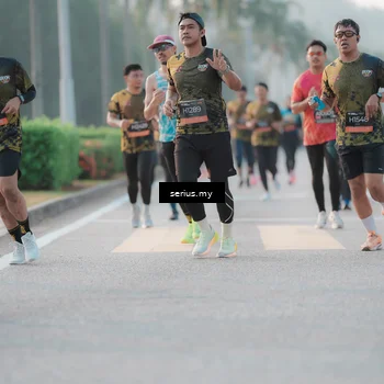 Runner Photo 6371974