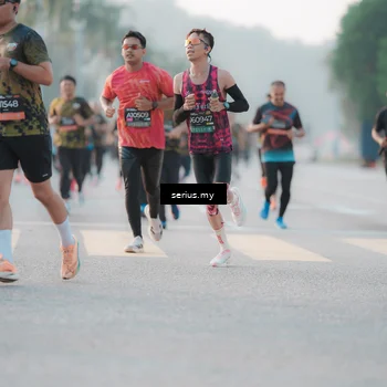Runner Photo 6372003