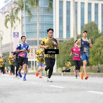 Runner Photo 6372252