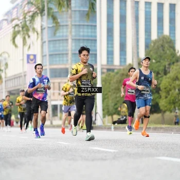 Runner Photo 6372276