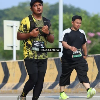 Runner Photo 6372306