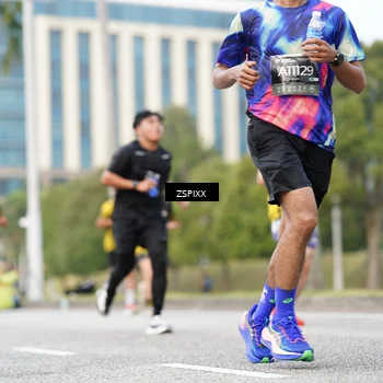 Runner Photo 6372341