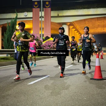 Runner Photo 6372402