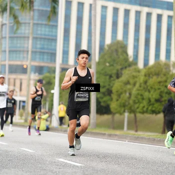 Runner Photo 6372415