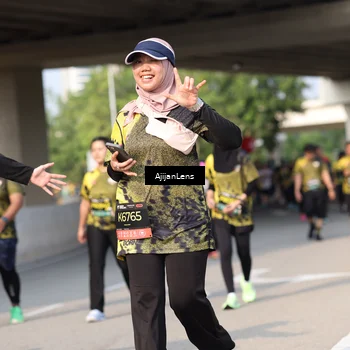 Runner Photo 6372417