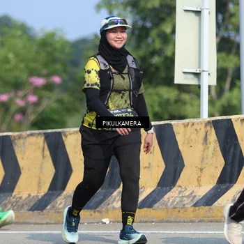 Runner Photo 6372441