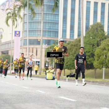 Runner Photo 6372457