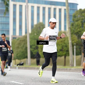 Runner Photo 6372459