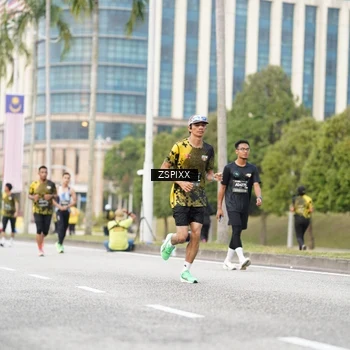 Runner Photo 6372512