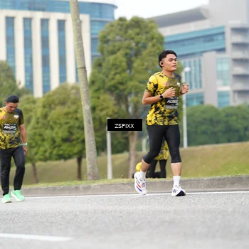 Runner Photo 6372613