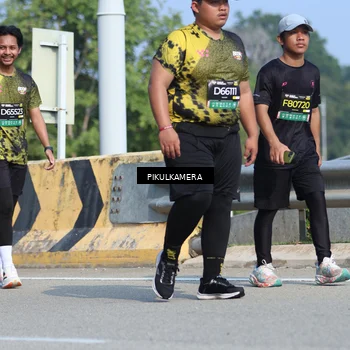 Runner Photo 6372623