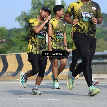 Runner Photo 6372653