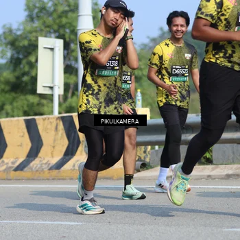 Runner Photo 6372659
