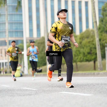 Runner Photo 6372675