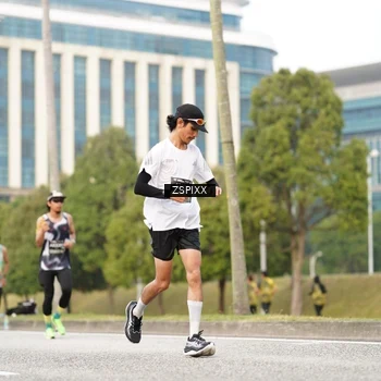 Runner Photo 6372759