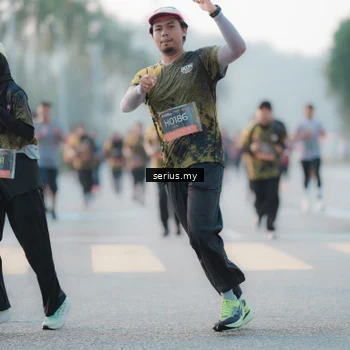Runner Photo 6372760