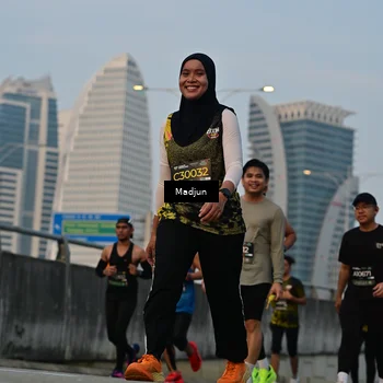 Runner Photo 6372858