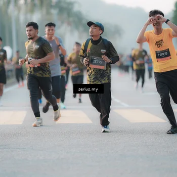 Runner Photo 6372891