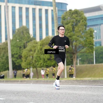 Runner Photo 6372951