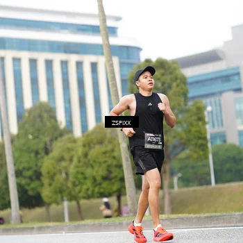 Runner Photo 6372995
