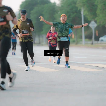 Runner Photo 6373035