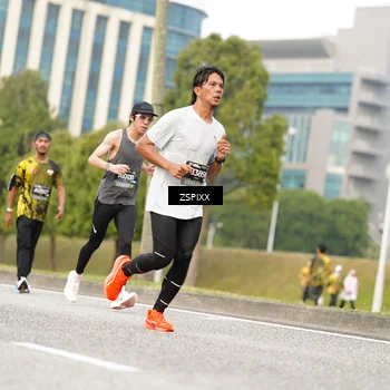 Runner Photo 6373079