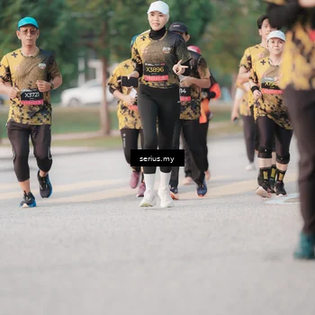 Runner Photo 6373137