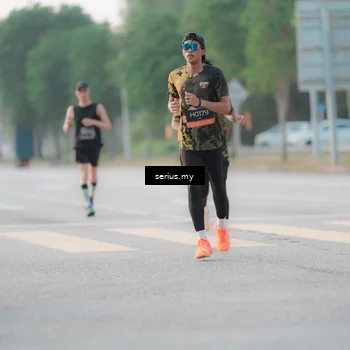 Runner Photo 6373240