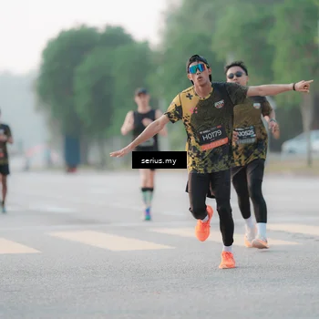 Runner Photo 6373262