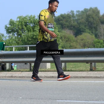 Runner Photo 6373306