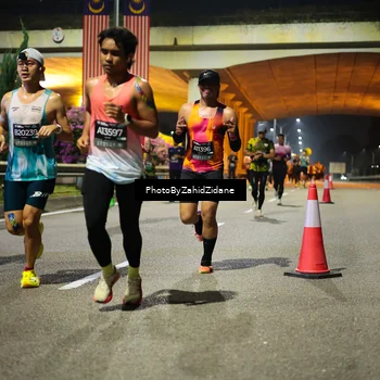 Runner Photo 6373372
