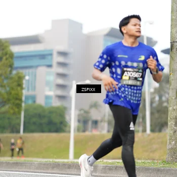 Runner Photo 6373399