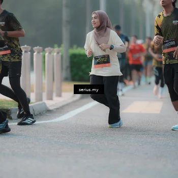Runner Photo 6373406