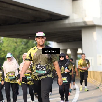 Runner Photo 6373425