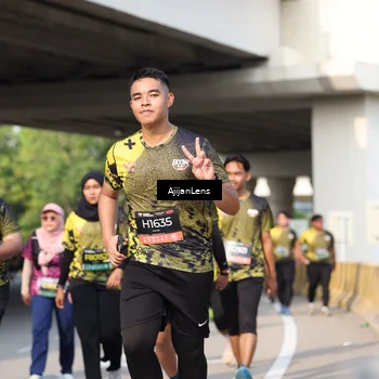 Runner Photo 6373467