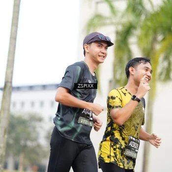 Runner Photo 6373470
