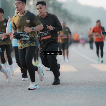 Runner Photo 6373485