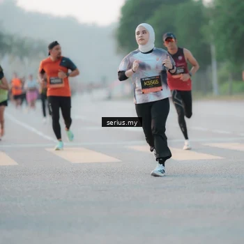 Runner Photo 6373493