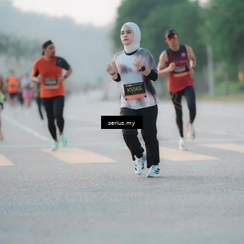 Runner Photo 6373509