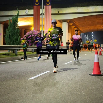 Runner Photo 6373524