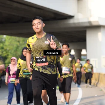 Runner Photo 6373533