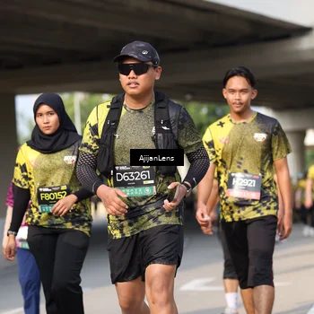 Runner Photo 6373544
