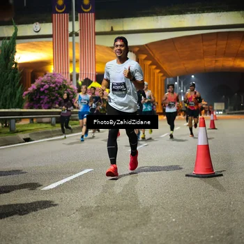 Runner Photo 6373565