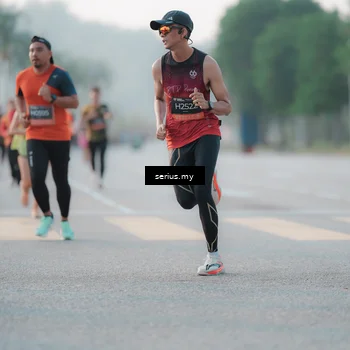 Runner Photo 6373587