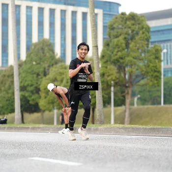 Runner Photo 6373596