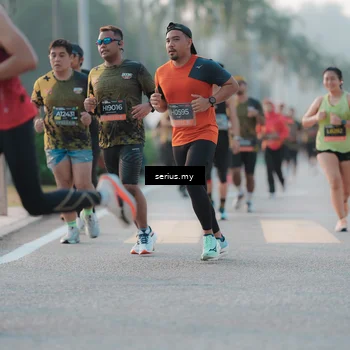 Runner Photo 6373600