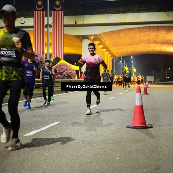 Runner Photo 6373618