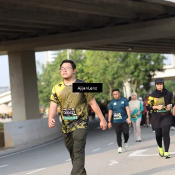 Runner Photo 6373684